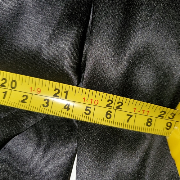 Lafayette 148 New York Womens Silk Black blouse 12 NWT - Picture 10 of 10